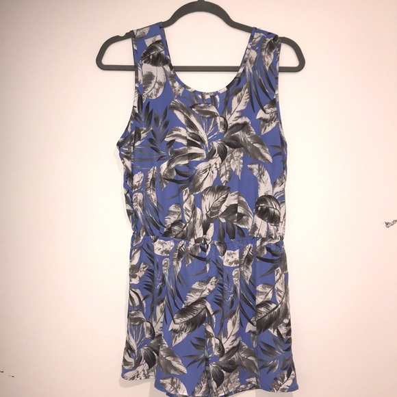 Cherry Mellow Blue Floral Romper - Picture 2 of 2